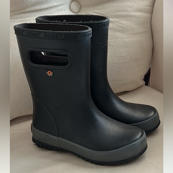 Bogs | Shoes | Bogs Skipper Solid Rubber Boots | Poshmark